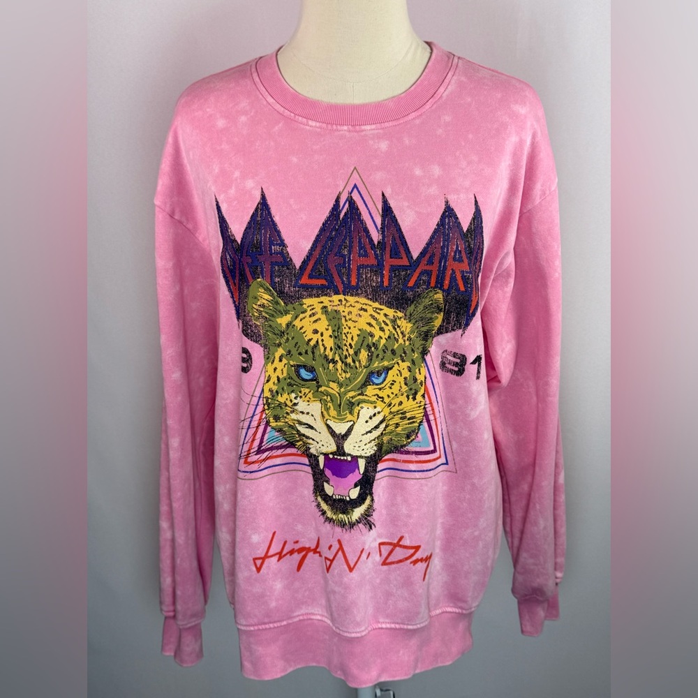 Def‎ Leppard High N Dry 1981 Pink Graphic Womens Sweatshirt Large 1147-06